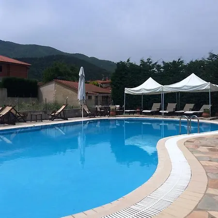 アパートホテル Riviera 4*